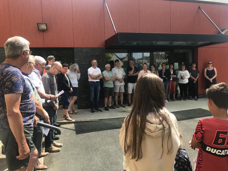 Rassemblement devant la mairie le 3 Juillet 2023